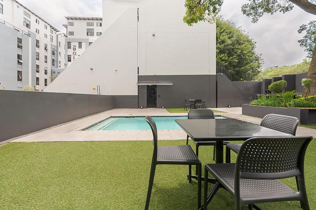 Urban Oasis Apartments At The Bolton 约翰内斯堡 外观 照片